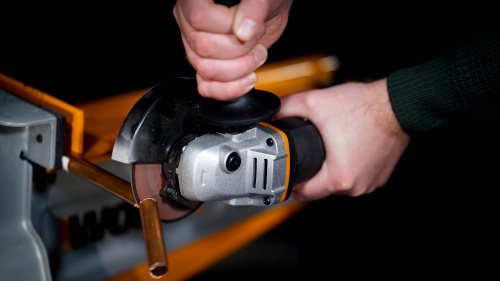 Аккумуляторная УШМ (болгарка) WORX WX803 20V 125мм