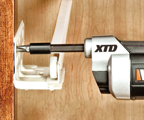 Отвертка WORX WX252 4V XTD аккумуляторная с набором бит 10 шт